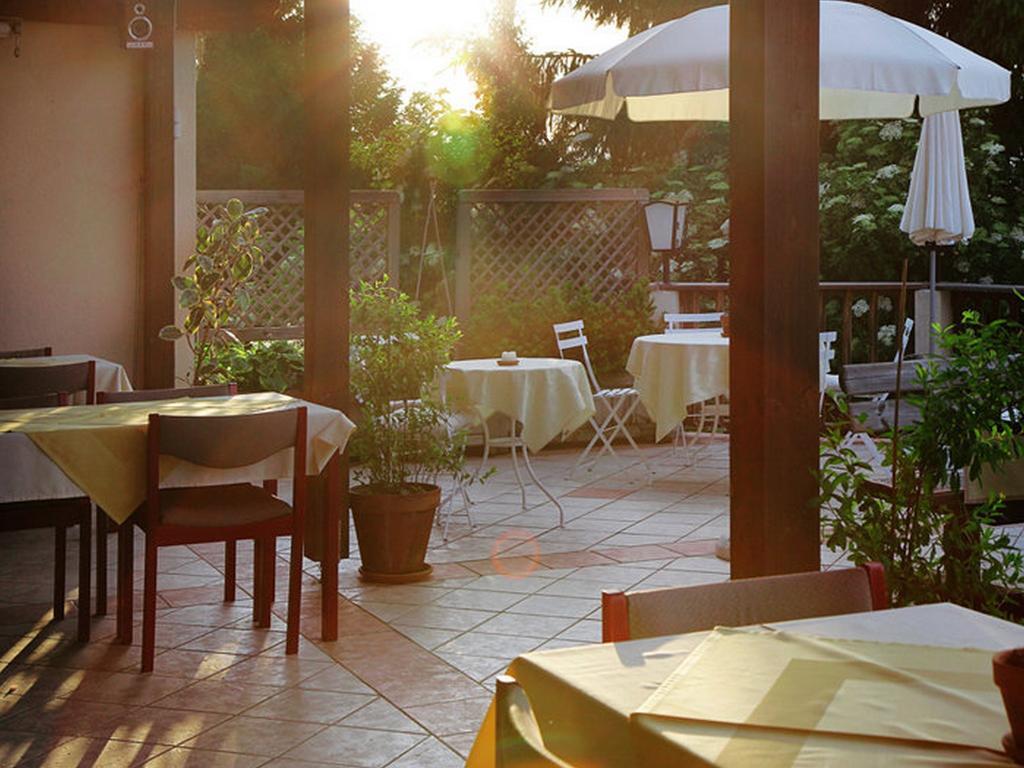Gruner Heinrich - Bett&Fruhstuck Oberaichwald  Exterior photo